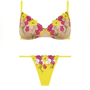BN Bootaybag Not In Nice yellow floral embroidered underwire bra, thong